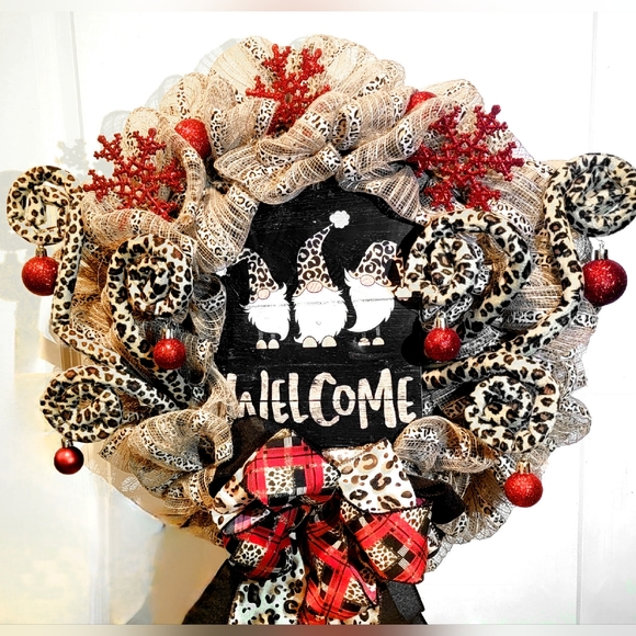 Christmas Winter Gnome Wreath Cheetah Leopard Print Deco Mesh Bow - Picture 2 of 7